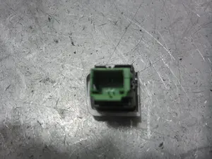 Foto de INTERRUPTOR PEUGEOT 208 referencia 96750883ZD foto 3