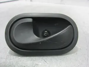 Foto de MANETA INTERIOR TRASERA IZQUIERDA RENAULT SCENIC II (JM) referencia 8200028487