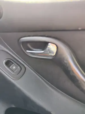 Foto de MANETA INTERIOR DELANTERA DERECHA SEAT LEON (1M1) 1.9 TDI (90 CV / 66 KW)