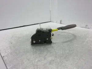 Foto de CERRADURA PUERTA TRASERA DERECHA PORSCHE MACAN (95BA) referencia 8K0839016F