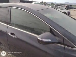 Foto de LUNA DELANTERA DERECHA HYUNDAI I40 (VF) 1.7 CRDi CAT (136 CV / 100 KW) referencia 82421-3Z000