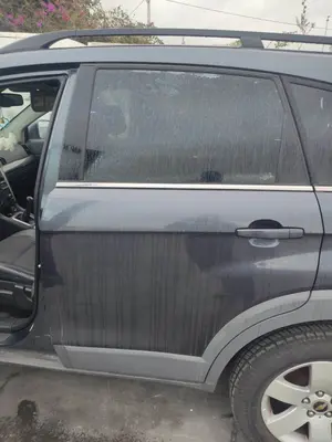Foto de PUERTA TRASERA IZQUIERDA CHEVROLET CAPTIVA 2.0 Diesel CAT (126 CV / 93 KW) referencia 94543752