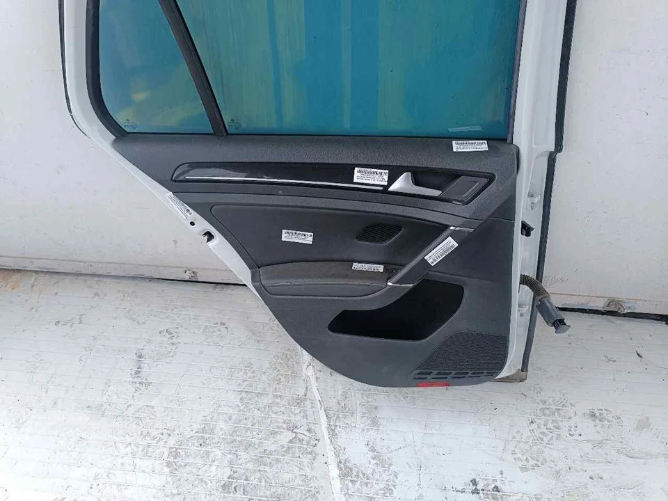 Foto de ELEVALUNAS TRASERO IZQUIERDO VOLKSWAGEN GOLF VII (5G1/BE1) 2.0 TDI (184 CV / 135 KW)