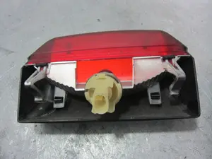 Foto de LUZ CENTRAL DE FRENO NISSAN MICRA (K12E) 1.2 CAT (80 CV / 59 KW) referencia 26590AX000 foto 2