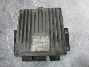 Foto de CENTRALITA MOTOR UCE RENAULT MEGANE II BERLINA 5P 1.5 dCi Diesel (101 CV / 74 KW) referencia 8200334419