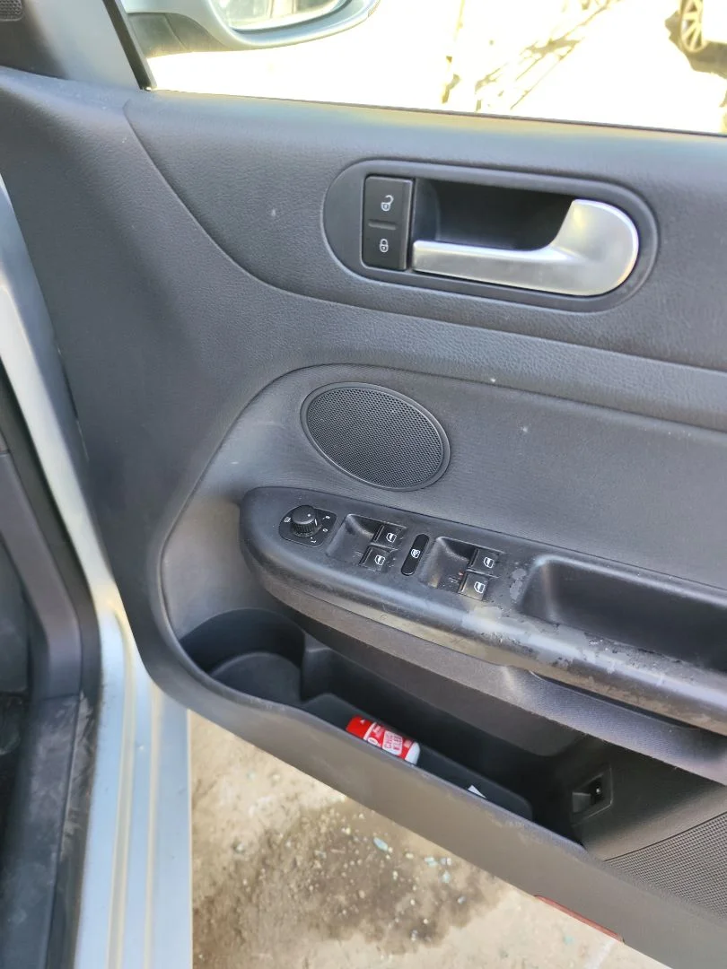 Foto de ELEVALUNAS DELANTERO DERECHO VOLKSWAGEN GOLF PLUS V (5M1) 1.9 TDI (105 CV / 77 KW)