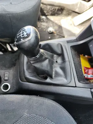 Foto de NO IDENTIFICADO SKODA YETI (5L)(2009) 2.0 TDI (110 CV / 81 KW)