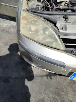 Foto de FARO DERECHO FORD MONDEO BERLINA (GE) 2.0 TDCi CAT (131 CV / 96 KW) referencia 1435619