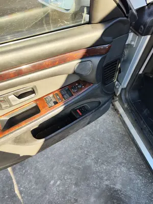 Foto de ELEVALUNAS DELANTERO IZQUIERDO AUDI A8 (D2) 4.2 V8 40V (310 CV / 228 KW)