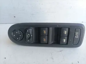 Foto de MANDO ELEVALUNAS DELANTERO IZQUIERDO CITROEN C5 BERLINA referencia 96659465