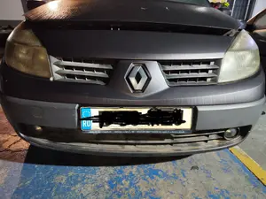 Foto de REFUERZO PARAGOLPES DELANTERO RENAULT SCENIC II (JM) 1.9 dCi Diesel (120 CV / 88 KW) referencia 8200383687