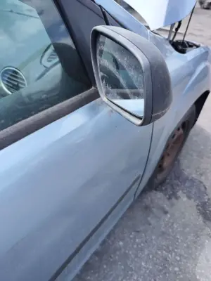 Foto de RETROVISOR DERECHO FORD FOCUS BERLINA (CAP) 1.6 TDCi CAT (90 CV / 66 KW) referencia 1510871 foto 2