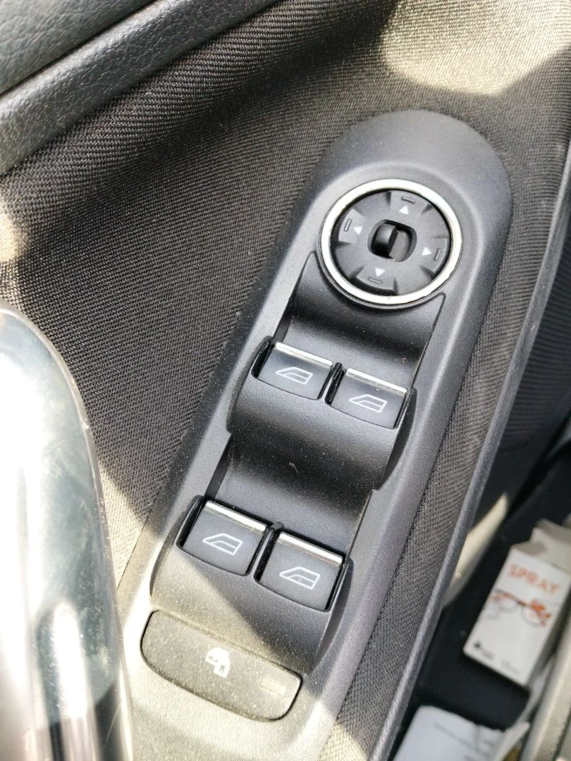 Foto de MANDO ELEVALUNAS DELANTERO IZQUIERDO FORD S-MAX (CA1) 2.0 TDCi CAT (131 CV / 96 KW)