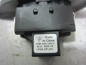 Foto de MANDO BLOQUEO PUERTAS PORSCHE MACAN (95BA) referencia 95B962125C foto 4