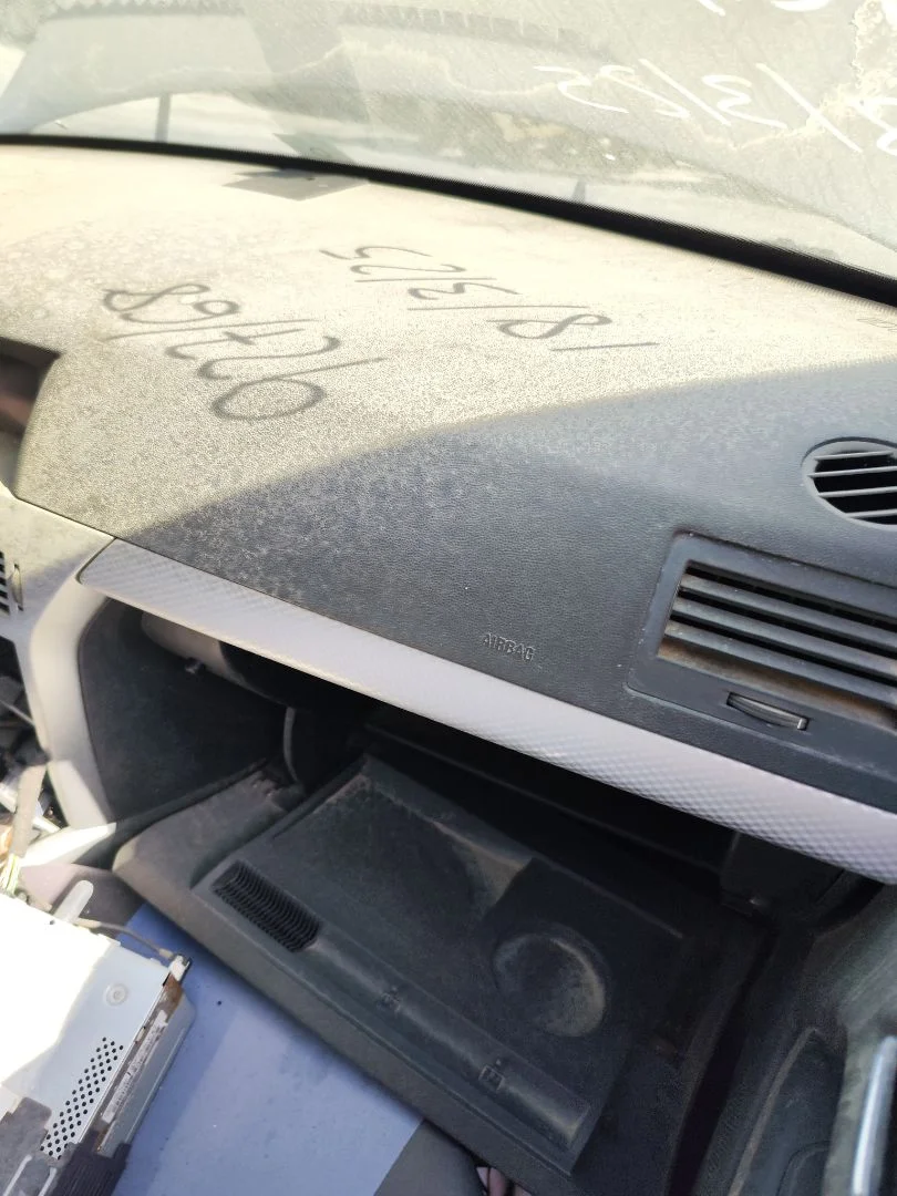 Foto de AIRBAG DELANTERO DERECHO OPEL ASTRA H GTC 1.7 16V CDTI (101 CV / 74 KW)