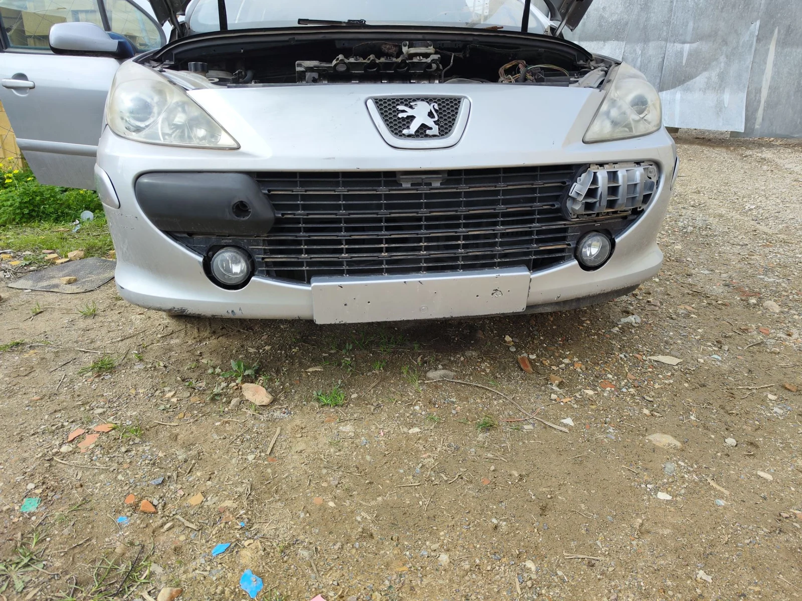Foto de PARAGOLPES DELANTERO PEUGEOT 307 BREAK/ SW (S2) 2.0 16V HDi FAP CAT (RHR / DW10BTED4) (136 CV / 100 KW)