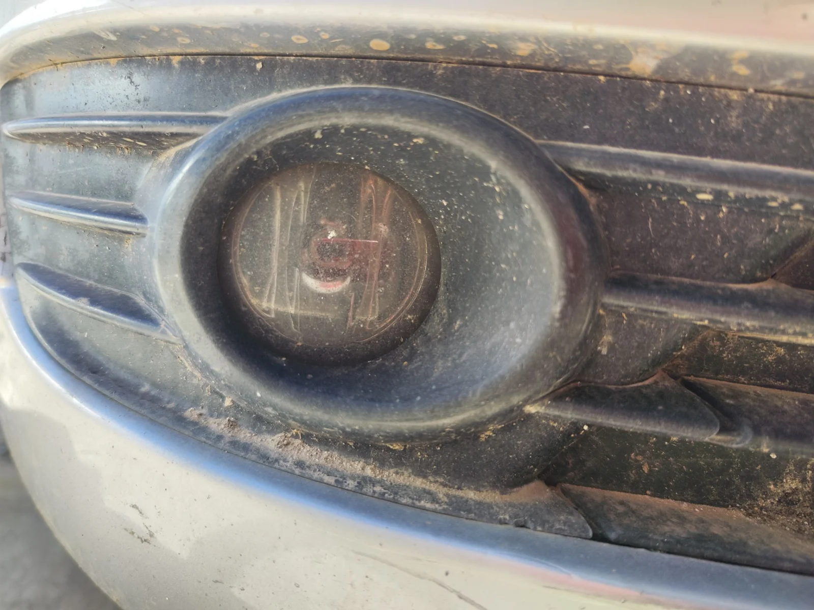 Foto de FARO ANTINIEBLA DERECHO CITROEN C4 BERLINA 1.6 16V HDi (90 CV / 66 KW) referencia 6206E1