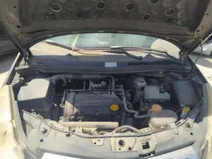 Foto de MOTOR LIMPIA DELANTERO OPEL CORSA D 1.2 16V CAT (Z 12 XEP / LB4) (80 CV / 59 KW)
