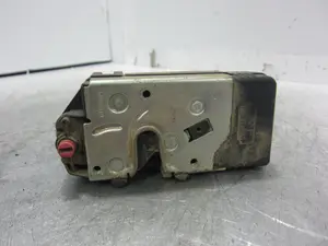 Foto de CERRADURA PUERTA TRASERA IZQUIERDA OPEL ASTRA G BERLINA 1.6  (75 CV / 55 KW) referencia 90561157