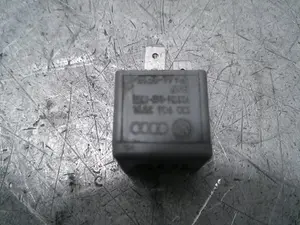 Foto de RELE AUDI A3 (8L) 1.9 TDI (101 CV / 74 KW) referencia 1J0906381A foto 2