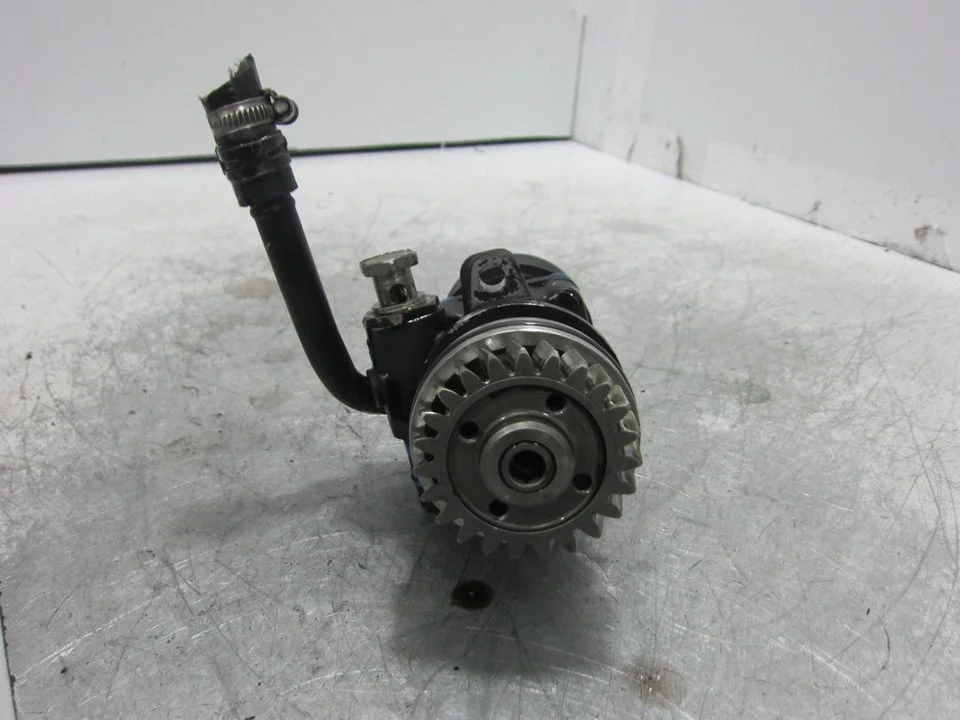 Foto de BOMBA DIRECCION VOLKSWAGEN TOUAREG (7LA) referencia 7H0422153A