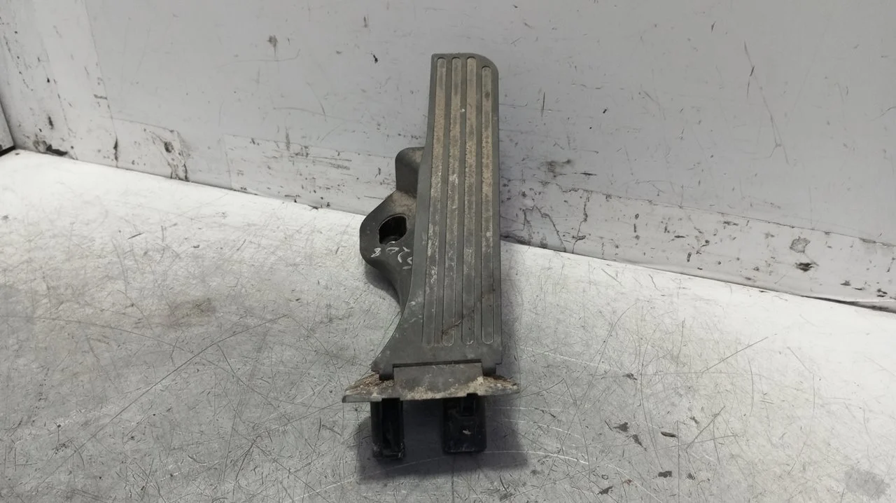 Foto de POTENCIOMETRO PEDAL SEAT ALTEA (5P1) 1.6 TDI (105 CV / 77 KW) referencia 65101011
