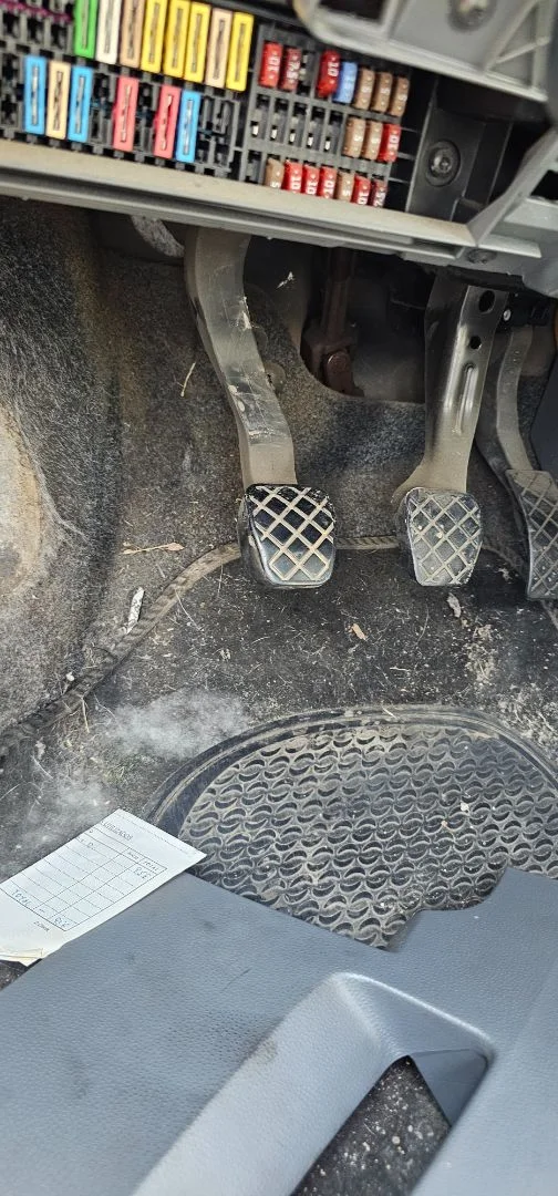 Foto de PEDAL EMBRAGUE SEAT IBIZA BERLINA (6J5) 1.4 TDI (80 CV / 59 KW)