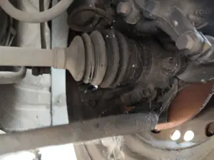 Foto de MANGUETA DELANTERA IZQUIERDA OPEL CORSA C 1.2 16V CAT (Z 12 XE / LW4) (75 CV / 55 KW) referencia 9156141