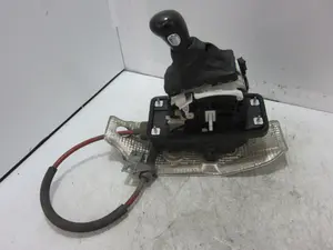 Foto de PALANCA CAMBIO AUDI A6 BERLINA (4F2) 4.2 V8 40V (335 CV / 246 KW) referencia 4F1713041P foto 4