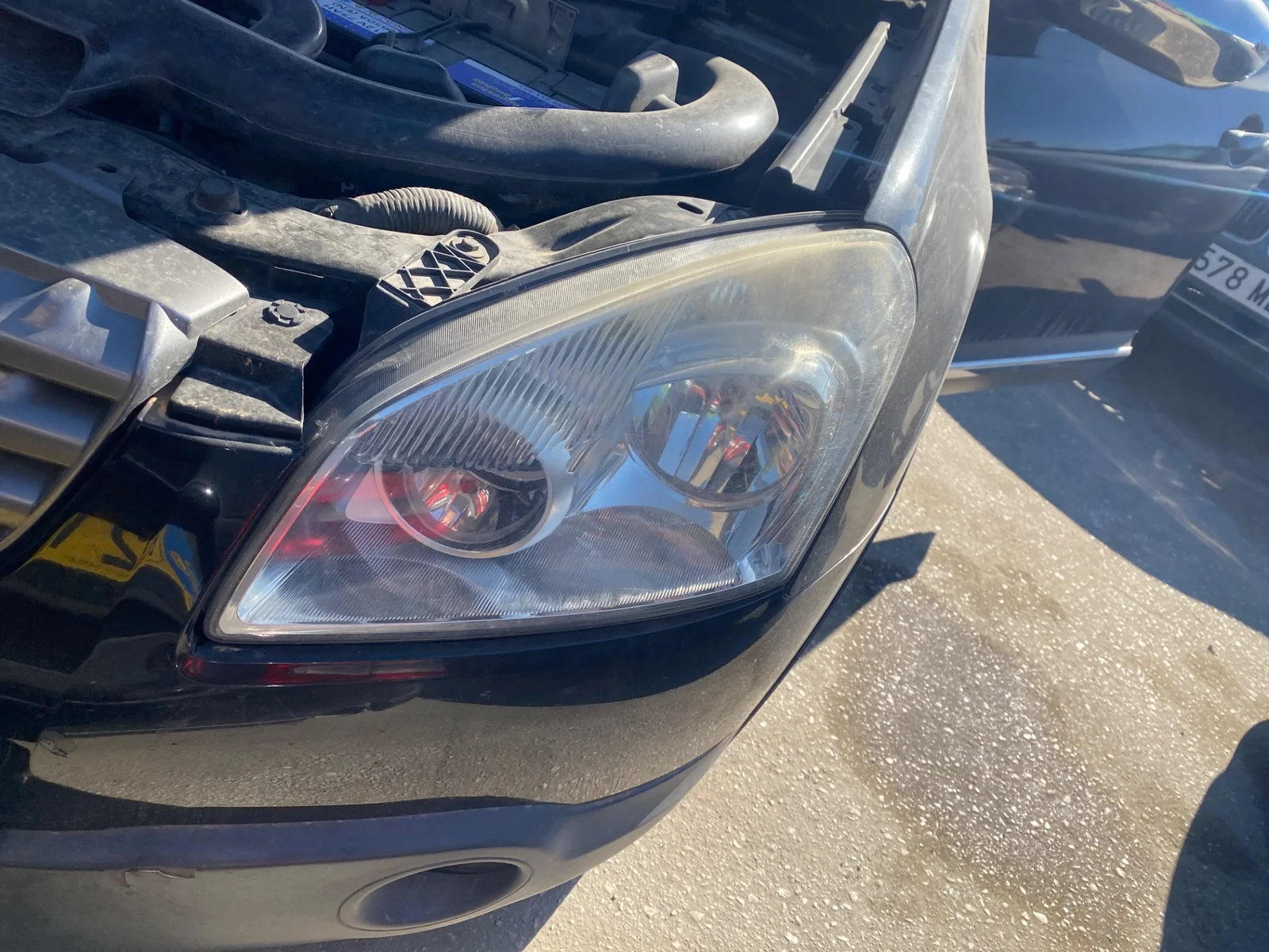Foto de FARO IZQUIERDO NISSAN QASHQAI (J10) 2.0 16V CAT (141 CV / 104 KW) referencia 26060BR00B