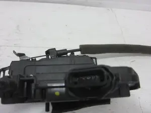 Foto de CERRADURA PUERTA TRASERA DERECHA NISSAN MICRA (K14) 0.9 CAT (90 CV / 66 KW) referencia 825005FA0A foto 4