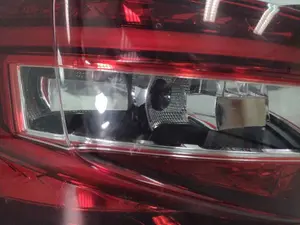 Foto de PILOTO TRASERO IZQUIERDO SKODA SUPERB COMBI (3V5) 2.0 TDI (190 CV / 140 KW) referencia 3V9945207 foto 5