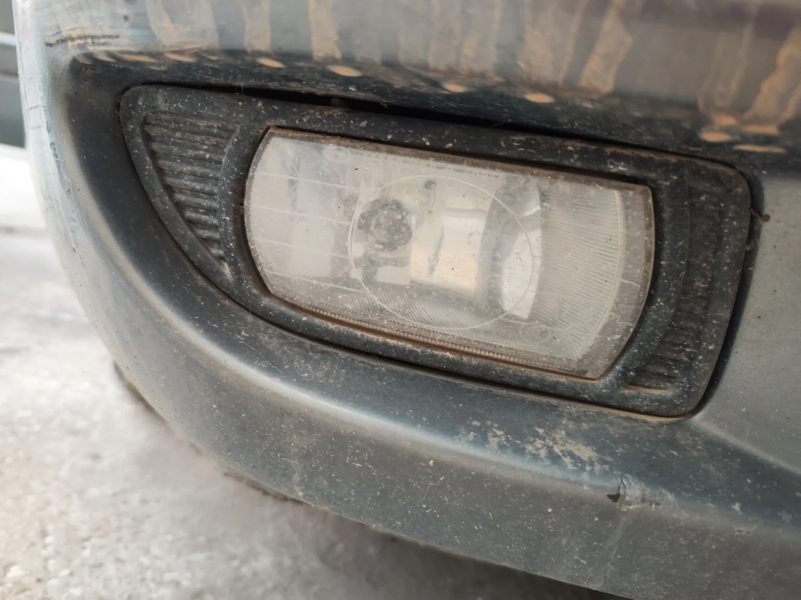 Foto de FARO ANTINIEBLA DERECHO KIA CARNIVAL 2.9 CRDi CAT (185 CV / 136 KW) referencia 922024D000