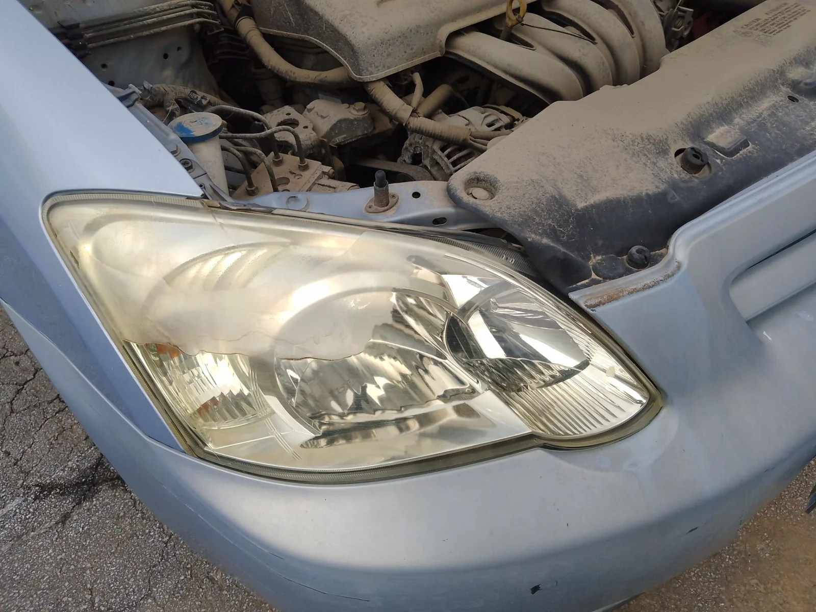 Foto de FARO DERECHO TOYOTA COROLLA (E12) 1.4 16V CAT (97 CV / 71 KW) referencia 8113002380