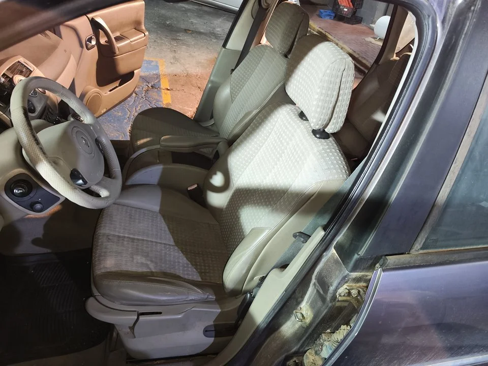 Foto de ASIENTO DELANTERO IZQUIERDO RENAULT SCENIC II (JM) 1.9 dCi Diesel (120 CV / 88 KW)