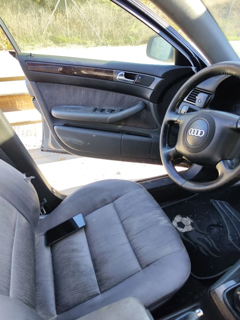 Foto de ELEVALUNAS DELANTERO IZQUIERDO AUDI A6 BERLINA (4B2) 2.4 V6 30V (165 CV / 121 KW)