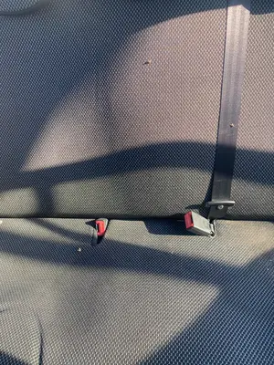 Foto de ENGANCHE CINTURON TRASERO DERECHO NISSAN MICRA (K12E) 1.2 CAT (65 CV / 48 KW)