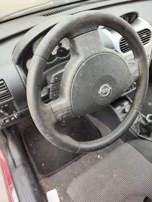 Foto de AIRBAG DELANTERO IZQUIERDO OPEL CORSA C 1.4 16V (90 CV / 66 KW) referencia 13107525