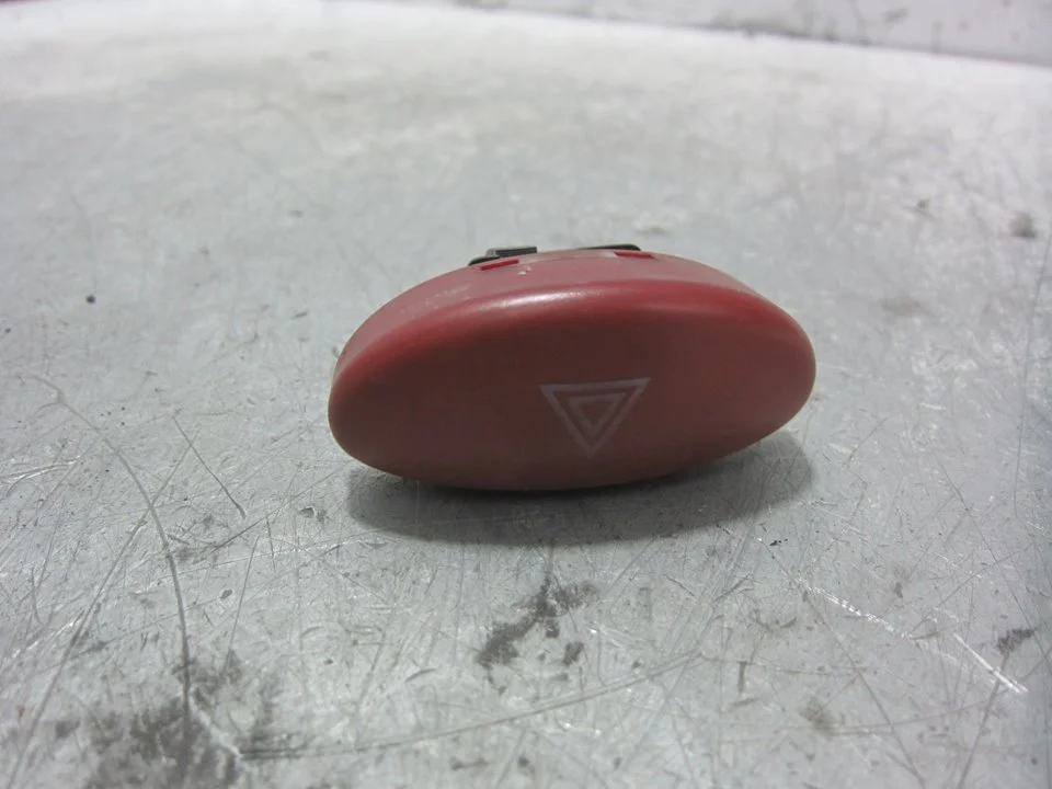 Foto de WARNING PEUGEOT 206 1.6 16V CAT (109 CV / 80 KW) referencia 9642213777