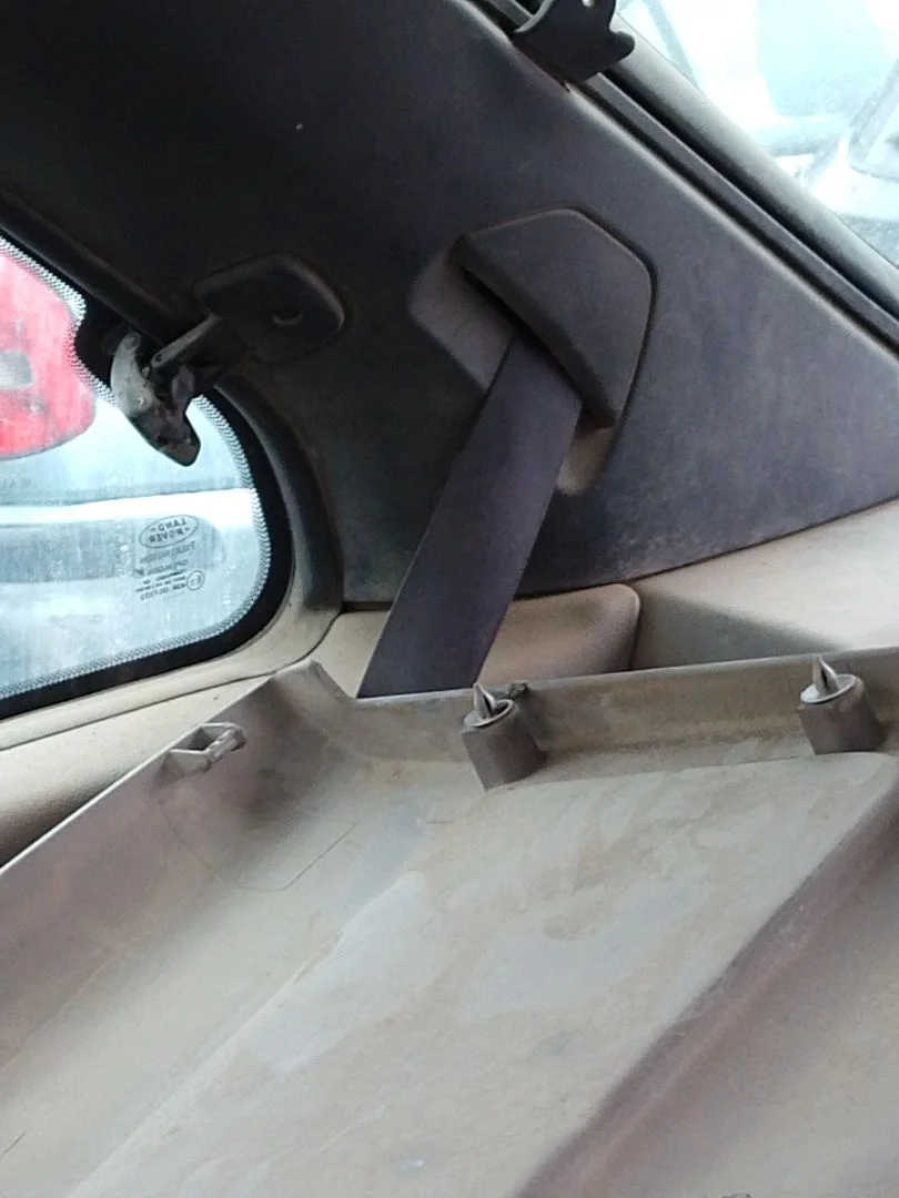Foto de CINTURON SEGURIDAD TRASERO DERECHO LAND ROVER FREELANDER (LN) 2.0 Td4 CAT (112 CV / 82 KW)