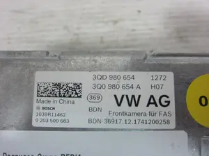 Foto de NO IDENTIFICADO SKODA SUPERB COMBI (3V5) 2.0 TDI (190 CV / 140 KW) referencia 3QD980654 foto 3