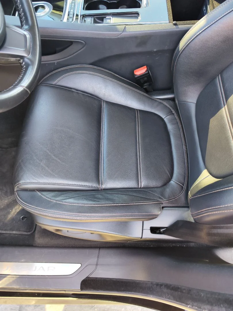 Foto de ASIENTO DELANTERO IZQUIERDO JAGUAR F-PACE 3.0 V6 Diesel CAT (301 CV / 221 KW)