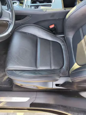 Foto de ASIENTO DELANTERO IZQUIERDO JAGUAR F-PACE 3.0 V6 Diesel CAT (301 CV / 221 KW)