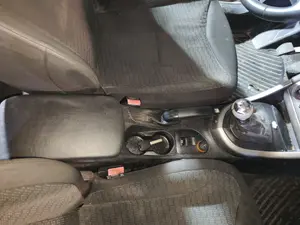 Foto de CONSOLA CENTRAL PEUGEOT 308 SW 1.6 HDi FAP CAT (9HZ / DV6TED4) (109 CV / 80 KW) referencia 9660529477