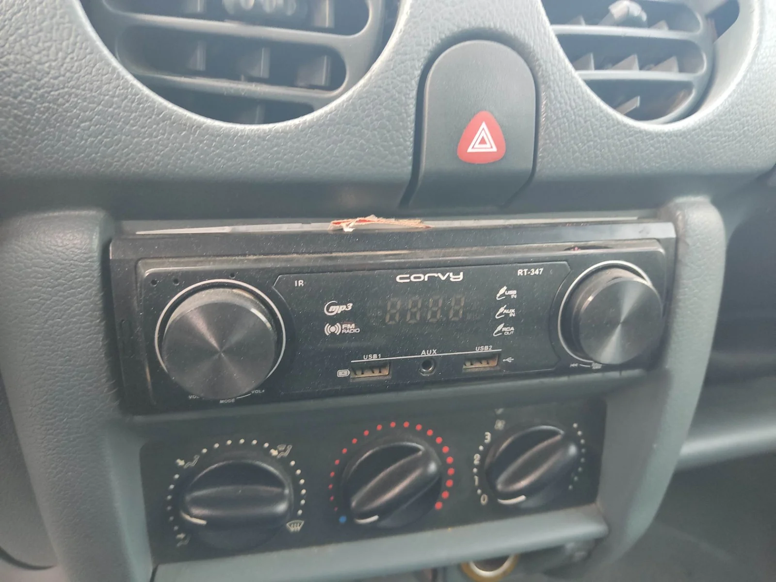 Foto de SISTEMA AUDIO / RADIO CD RENAULT KANGOO I (F/KC0) 1.2 (58 CV / 43 KW)