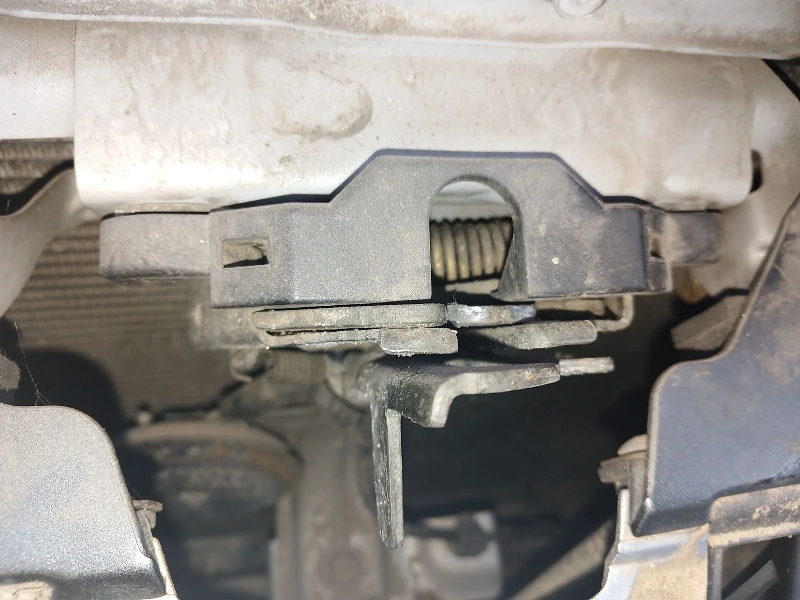 Foto de CERRADURA CAPO MITSUBISHI GRANDIS (NA0W) 2.0 DI-D CAT (136 CV / 100 KW)