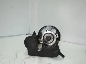 Foto de BOMBA DIRECCION CITROEN XSARA PICASSO referencia 9630501680 foto 4