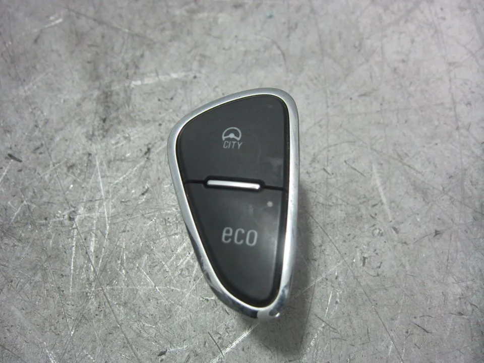 Foto de INTERRUPTOR OPEL CORSA E 1.2 (69 CV / 51 KW) referencia 13423498