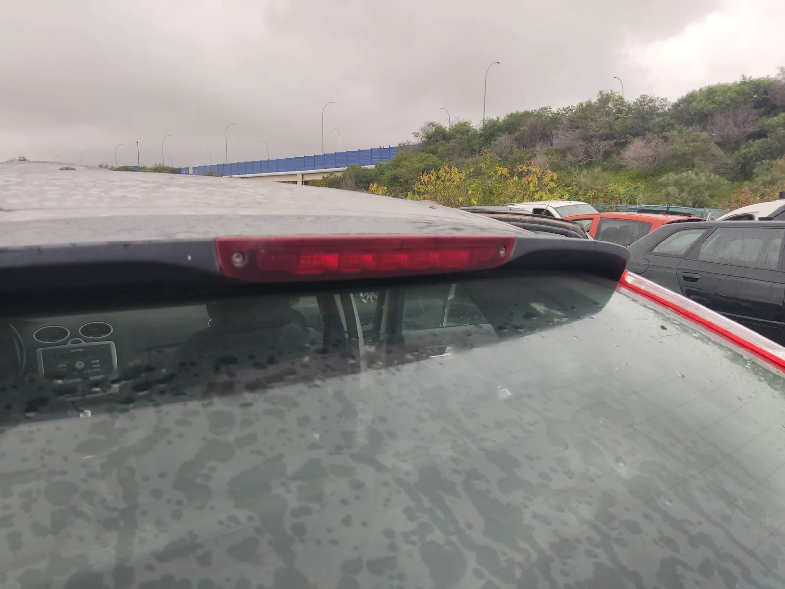 Foto de LUZ CENTRAL DE FRENO FORD FOCUS BERLINA (CAP) 1.8 Flexifuel CAT (125 CV / 92 KW)