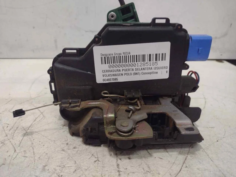 Foto de CERRADURA PUERTA DELANTERA IZQUIERDA VOLKSWAGEN POLO IV (9N1) 1.9 SDI (64 CV / 47 KW) referencia 6Q4837085